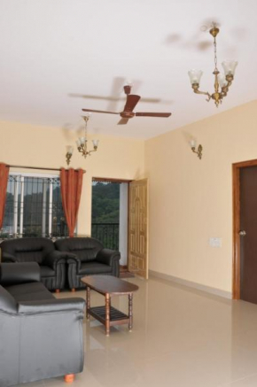 TempleVue 2BHK Family Homestay with Kitchen-OTT-Balcony with Beautiful Mountain View